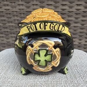 Blue Sky Clayworks St. Patrick’s Day Pot Of Gold 6.5” Tea Light Candle House NWT